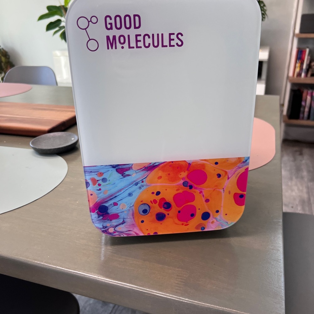 Good Molecules Colorful Storage Box